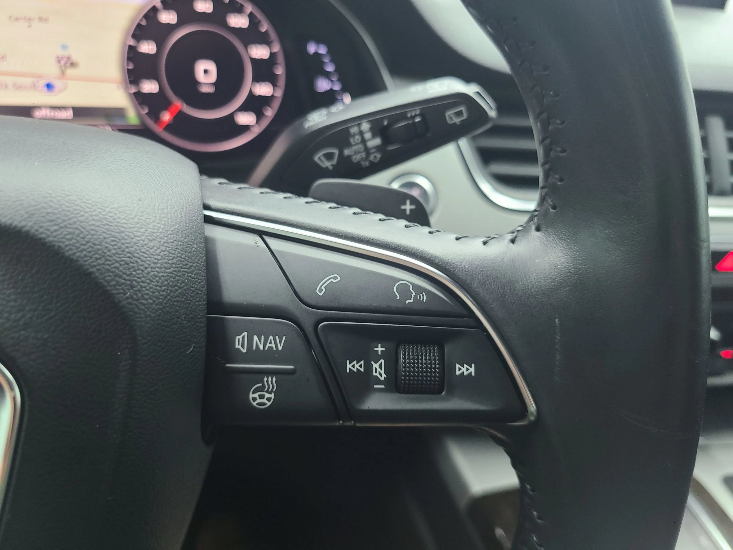 Used 2018 Audi Q7 2.0T Premium Plus AWD/4WD image 31