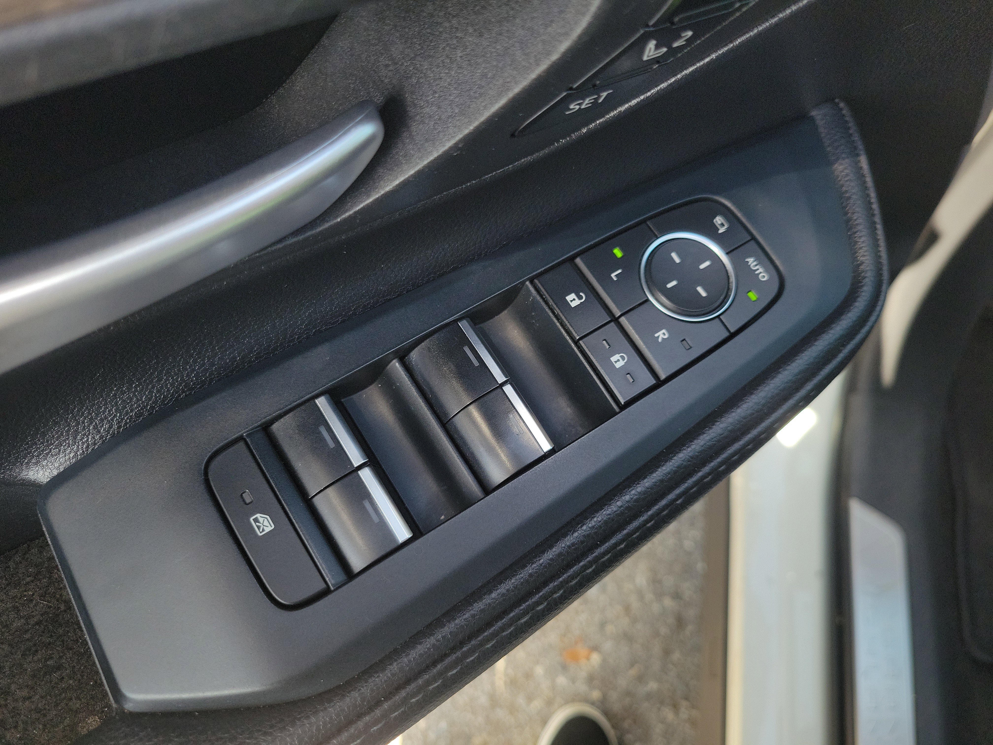 Used 2024 Toyota Grand Highlander Limited image 17