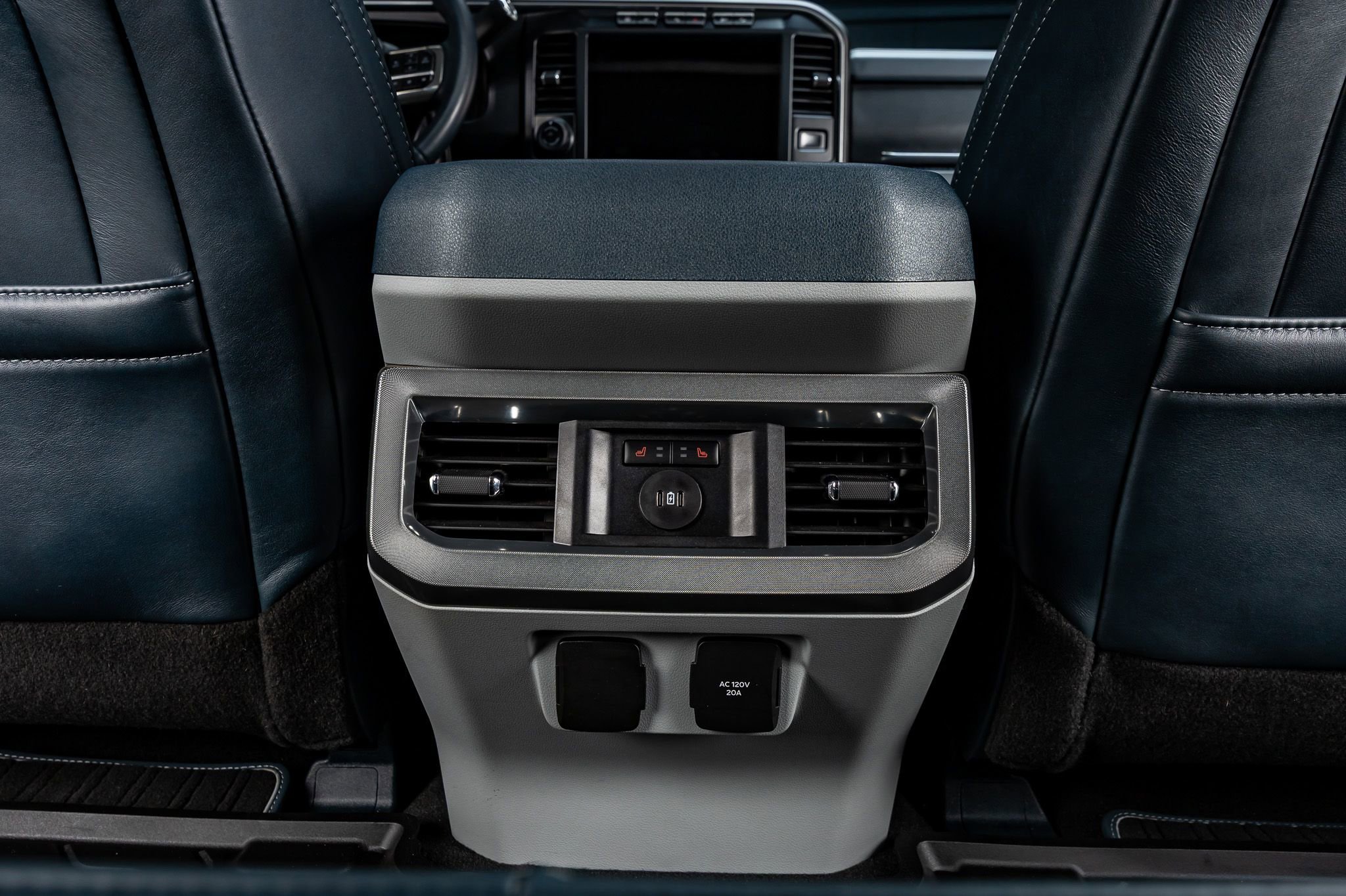 Used 2024 Ford F250 Limited w/ FX4 Off-Road Package image 32