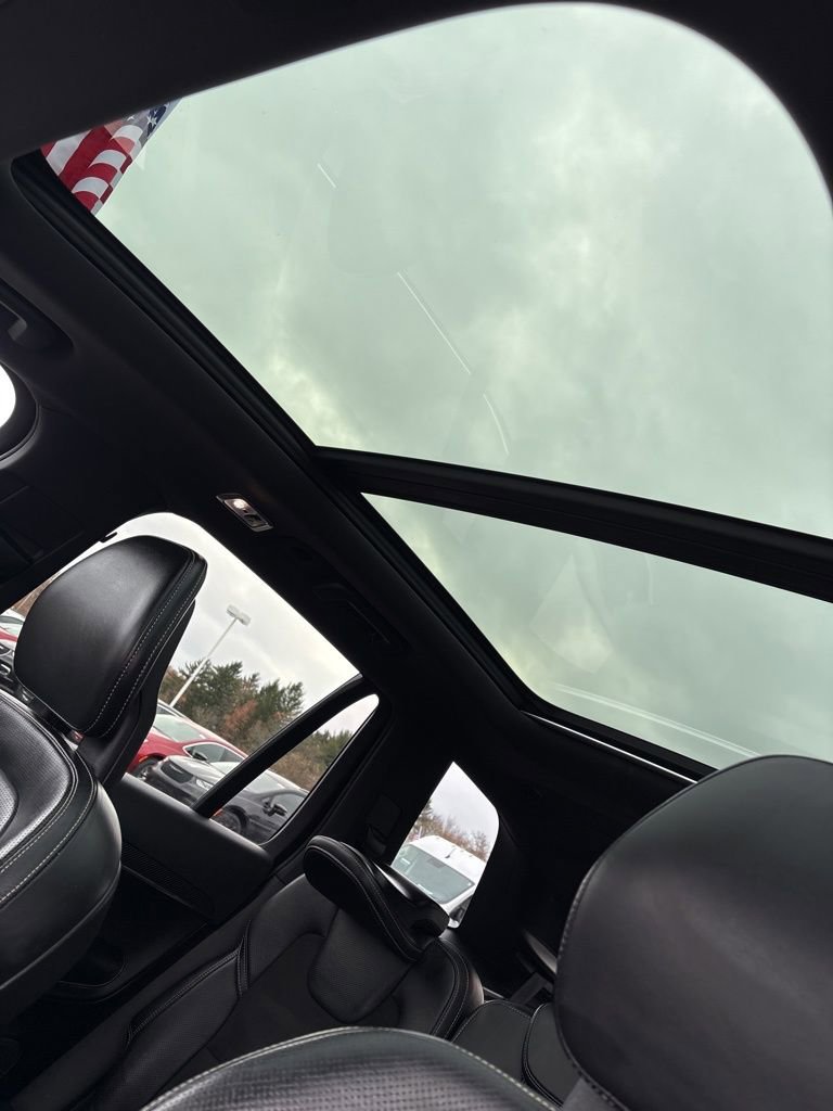 Used 2018 Volvo XC90 T6 R-Design w/ Convenience Package image 33