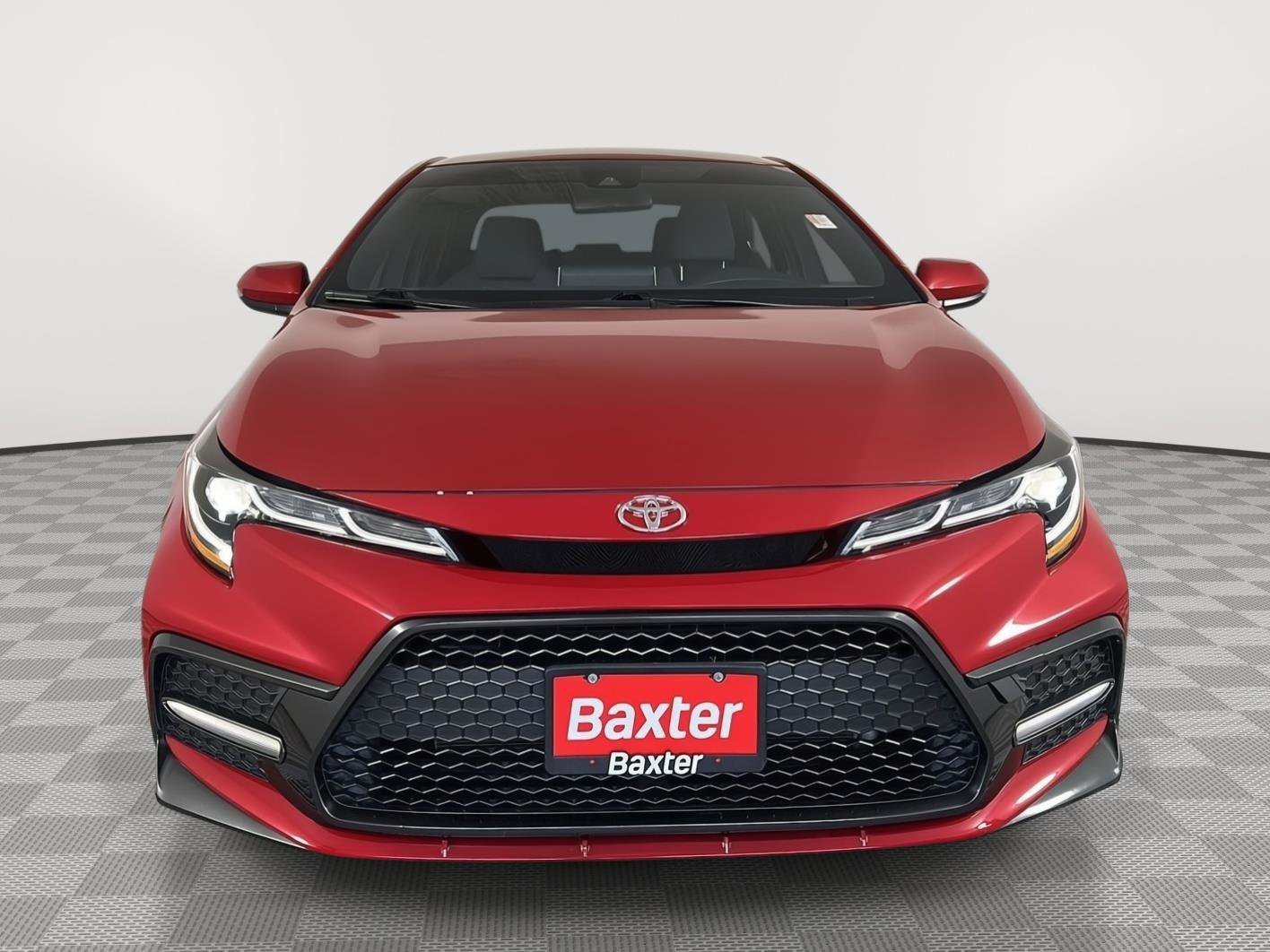 Used 2020 Toyota Corolla SE FWD image 2
