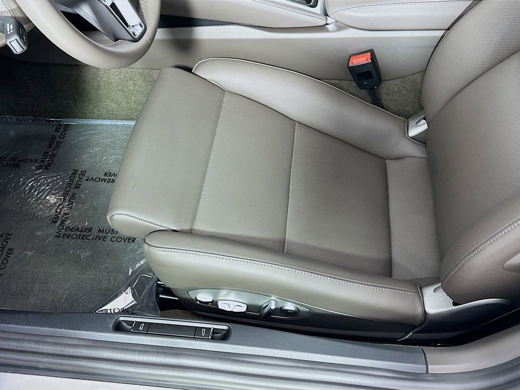 New 2025 Porsche 718 Cayman GT4 image 21