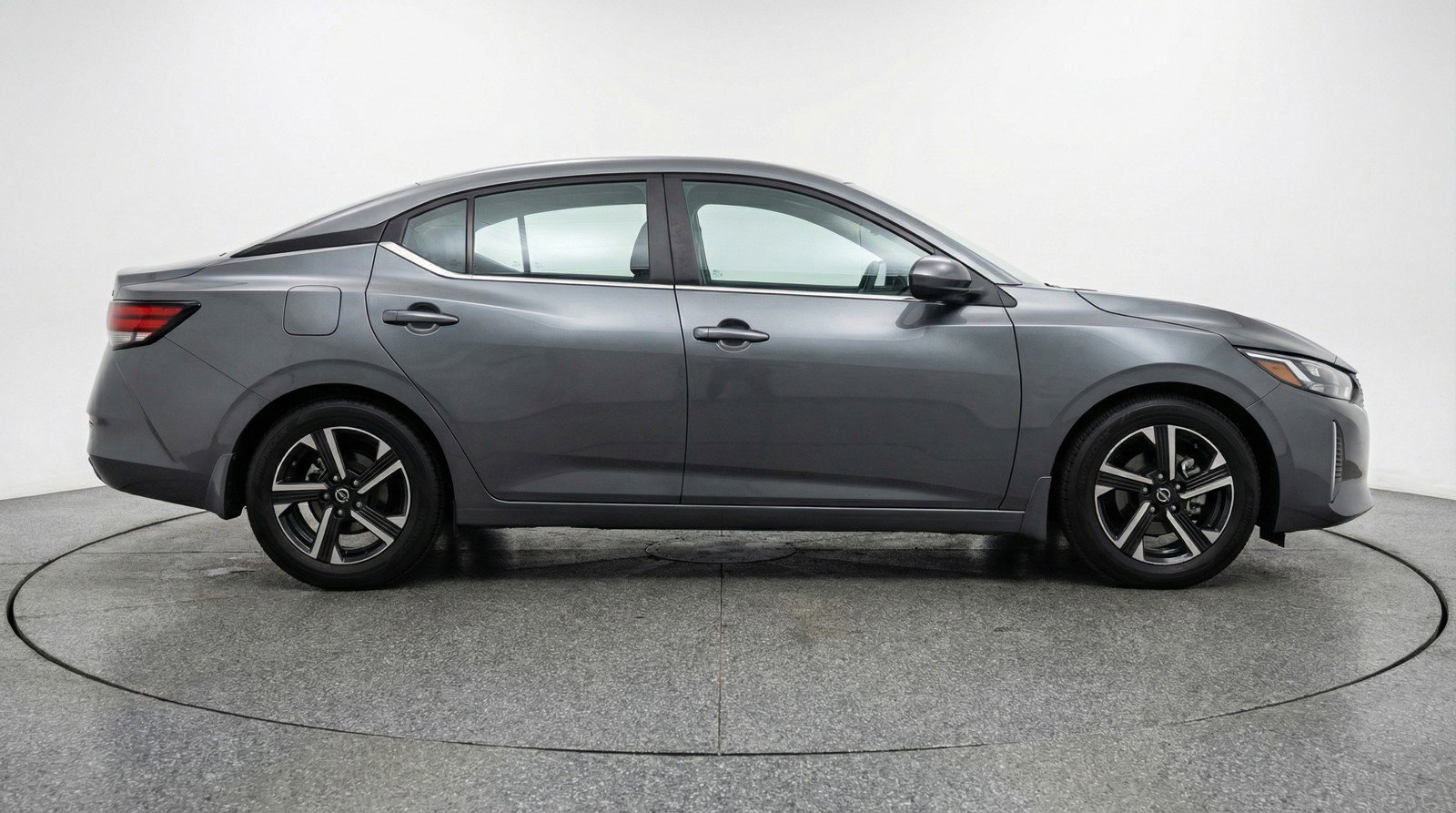 Used 2025 Nissan Sentra SV FWD image 11