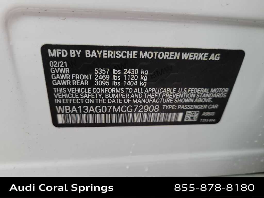 Used 2021 BMW 530e w/ Premium Package image 29