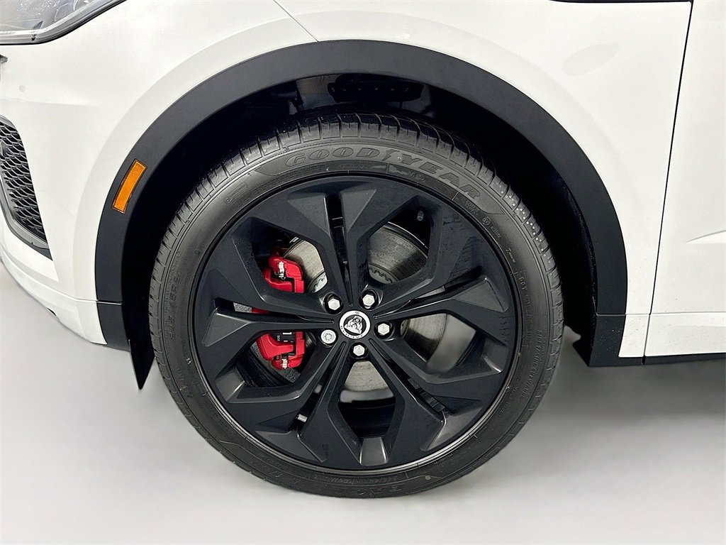 New 2024 Jaguar E-PACE R-Dynamic SE image 33