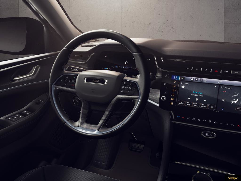 New 2026 Jeep Grand Cherokee Altitude image 21