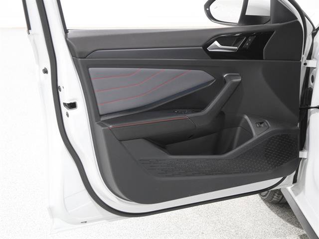 Used 2025 Volkswagen Jetta GLI Autobahn image 4