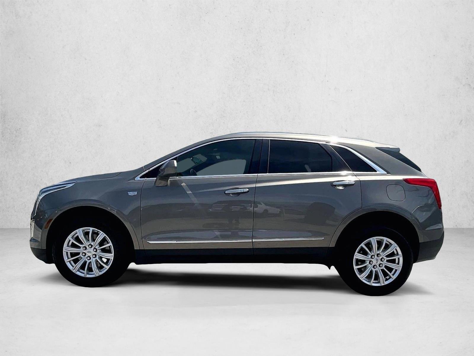 Used 2018 Cadillac XT5 FWD w/ LPO, Wheel Lock Package image 6
