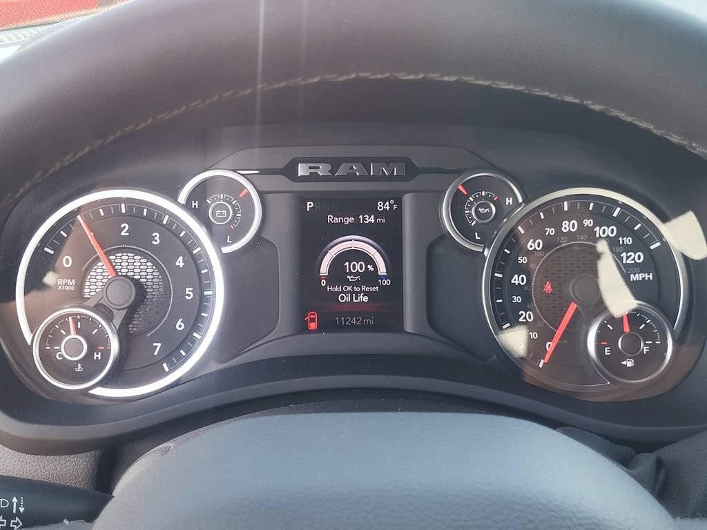 Used 2025 RAM 2500 Big Horn AWD/4WD image 12