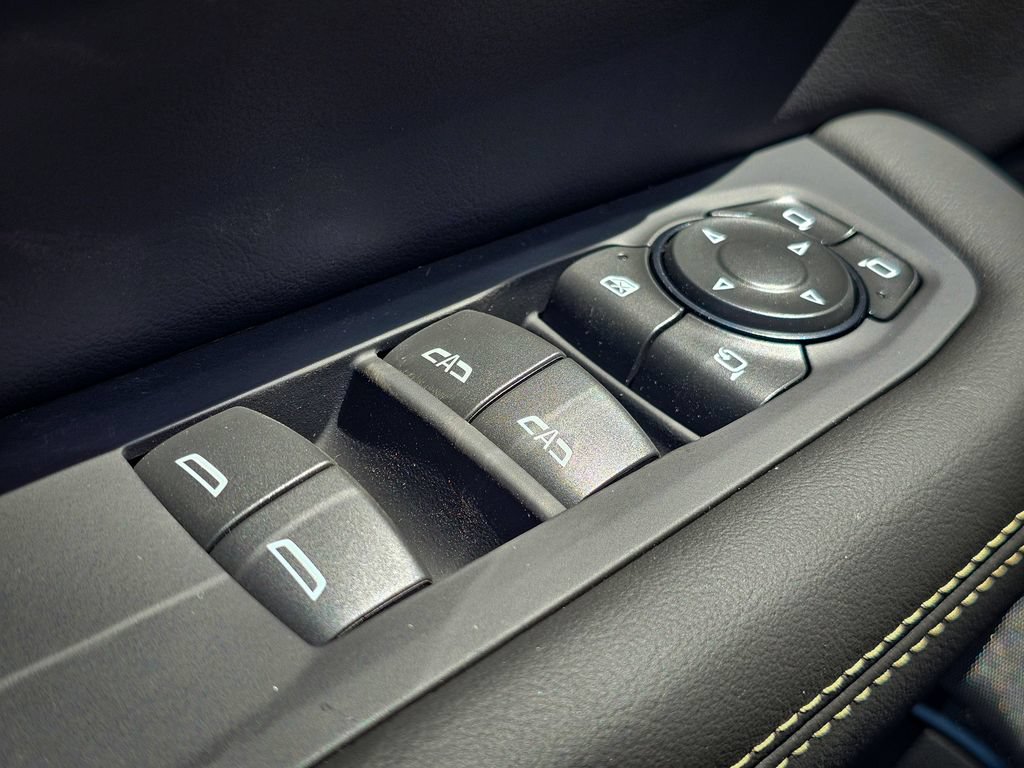 New 2026 GMC Yukon XL Elevation w/ Elevation Premium Package AWD/4WD image 11