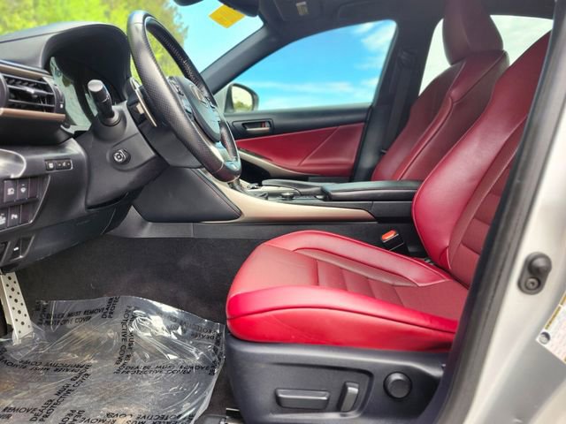 Used 2019 Lexus IS 300 AWD image 18