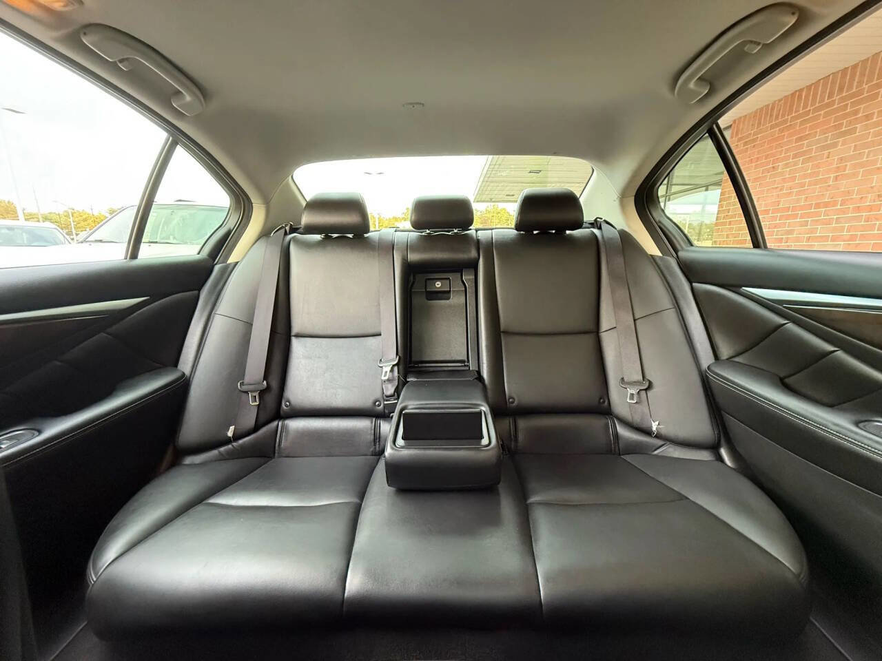 Used 2018 INFINITI Q50 Luxe w/ Essential Package (3.0T Luxe) image 29