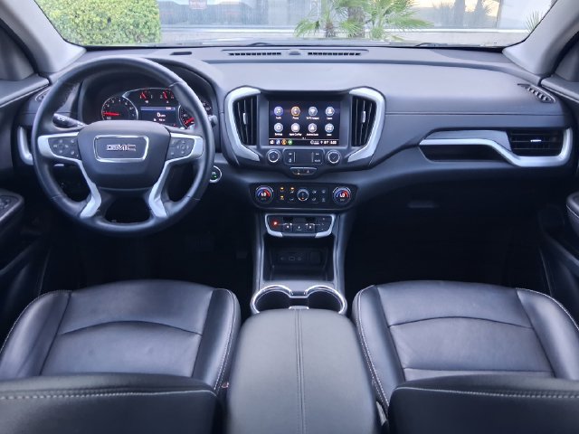Used 2023 GMC Terrain SLT AWD/4WD image 9