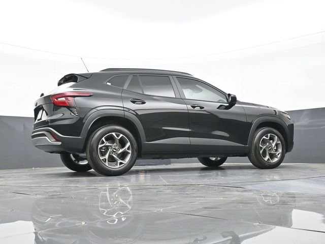 New 2026 Chevrolet Trax LT w/ Driver Confidence Package FWD image 47