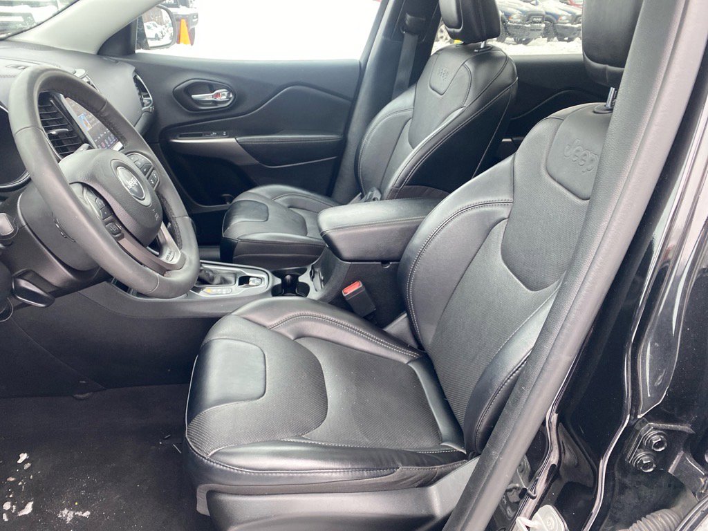 Used 2022 Jeep Cherokee Limited AWD/4WD image 9