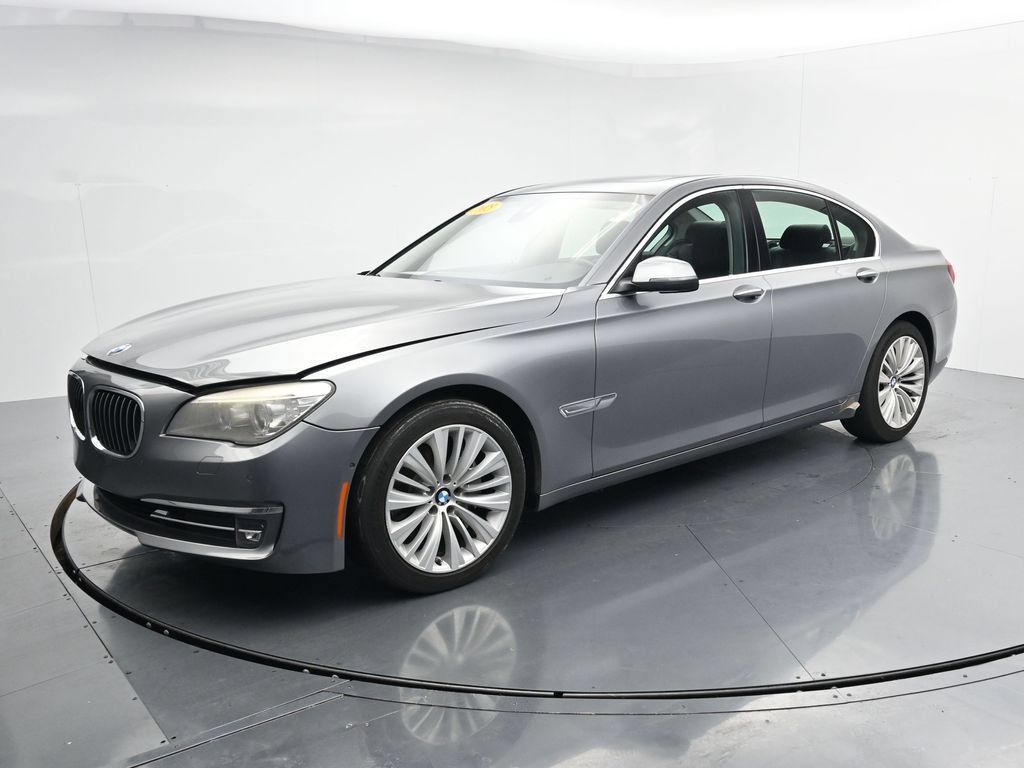 Used 2015 BMW 740i RWD image 4