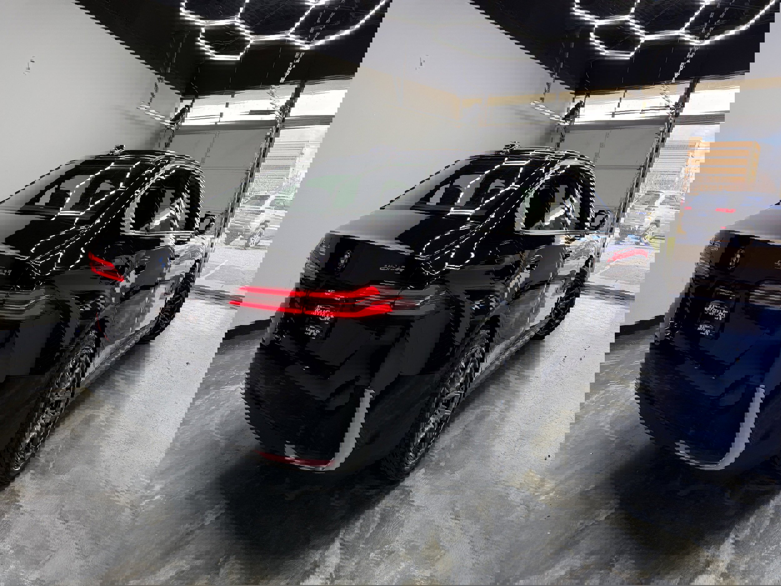 Used 2024 BMW i5 M60 image 3