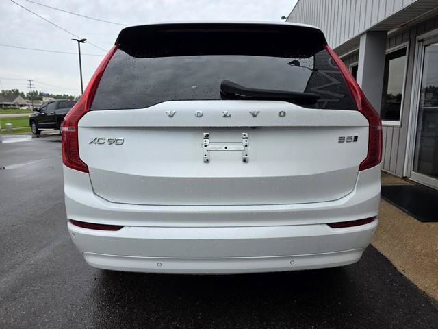 Used 2023 Volvo XC90 B5 Core AWD/4WD image 6