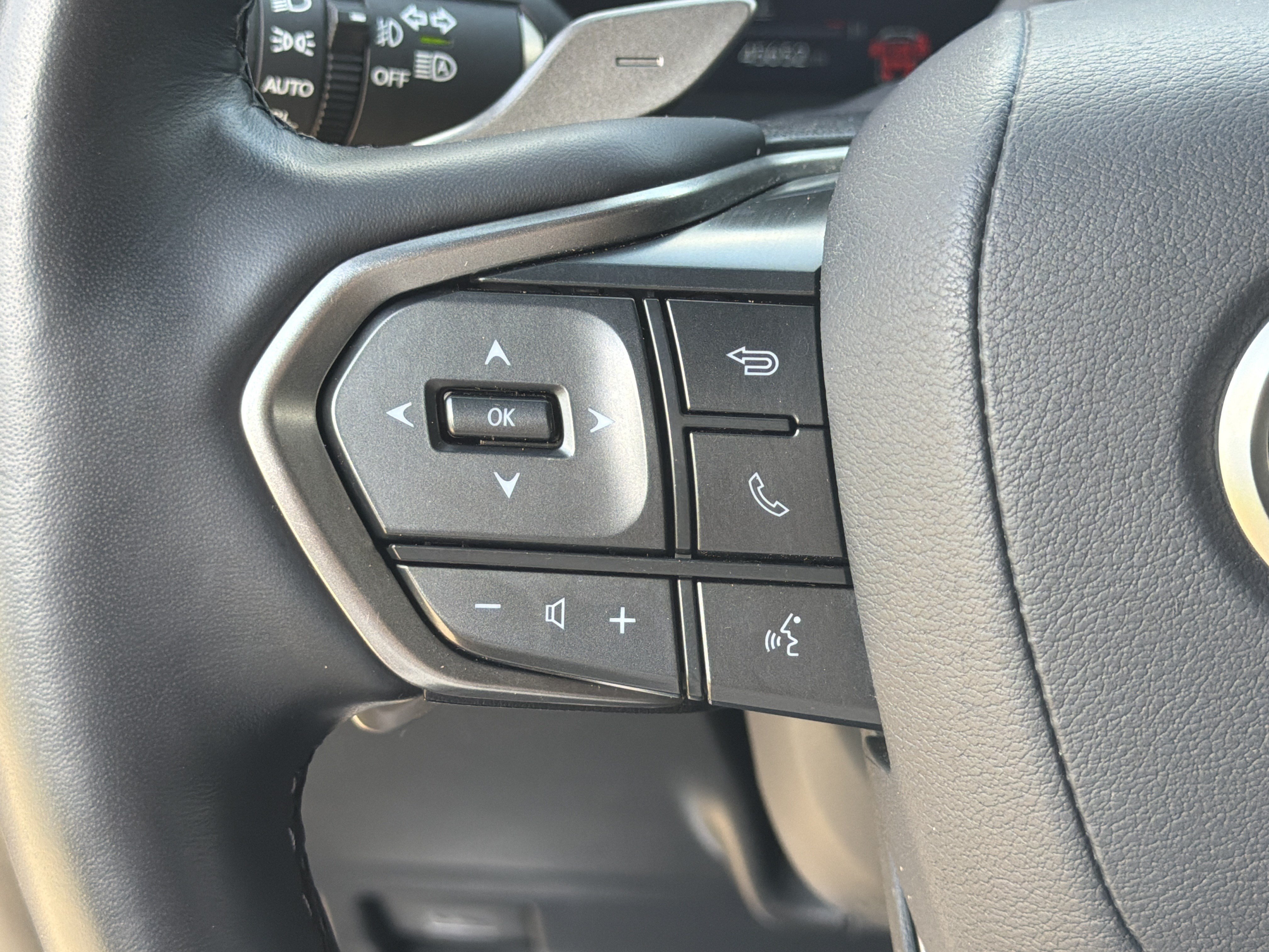 Used 2024 Lexus GX 550 w/ Accessory Package (Z1) AWD/4WD image 26