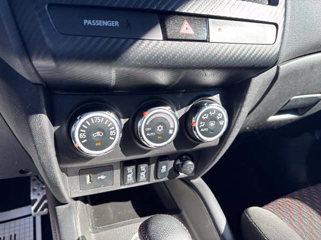 Used 2018 Mitsubishi Outlander Sport LE AWD/4WD image 20