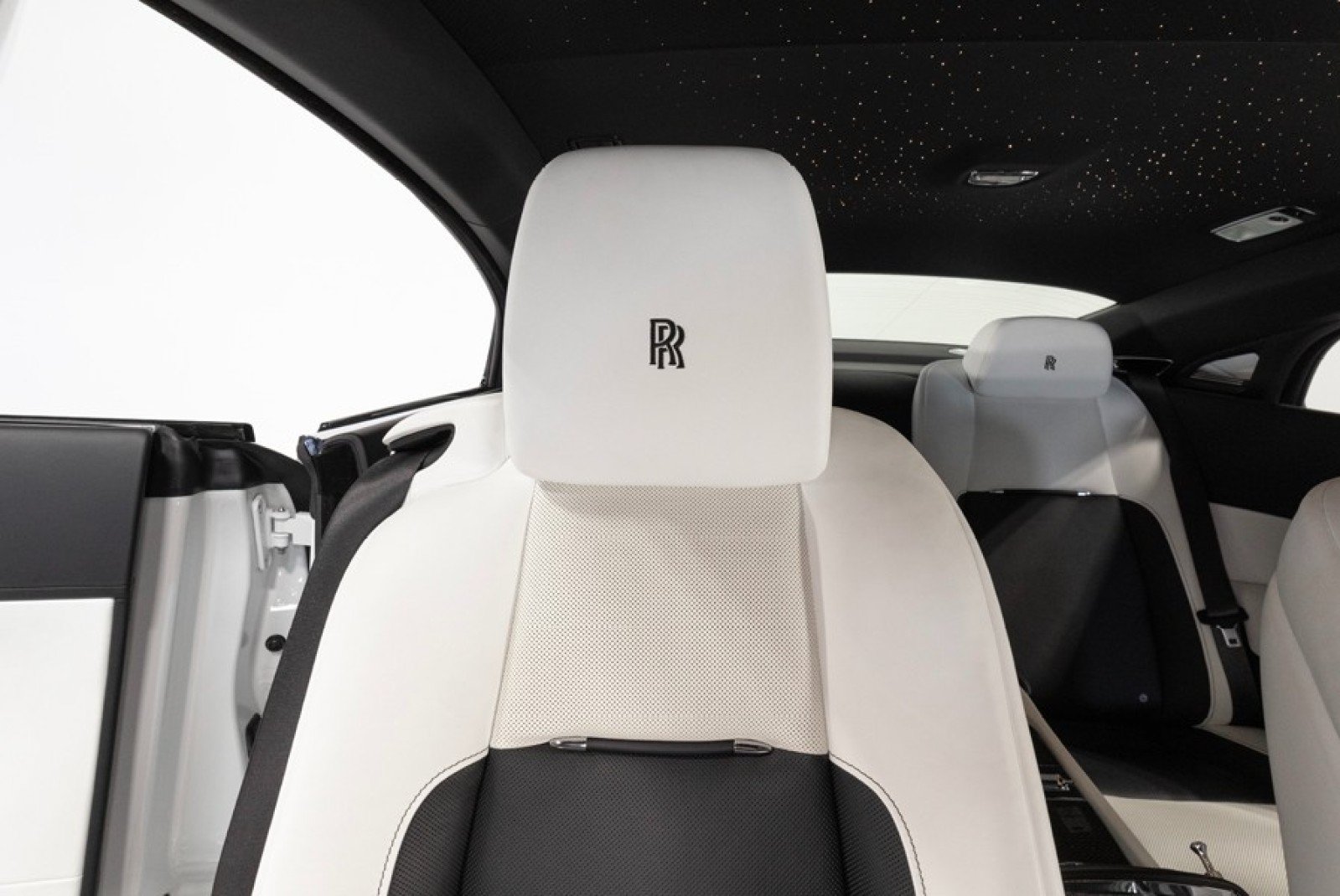 Used 2021 Rolls-Royce Wraith RWD image 59