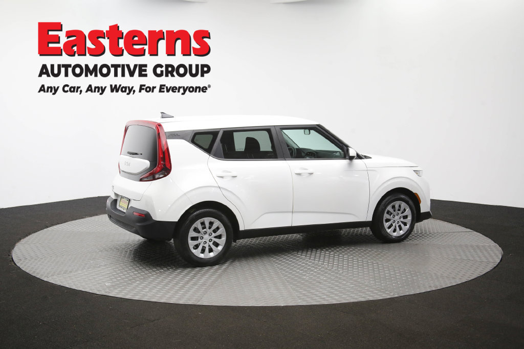 Used 2022 Kia Soul LX FWD image 45