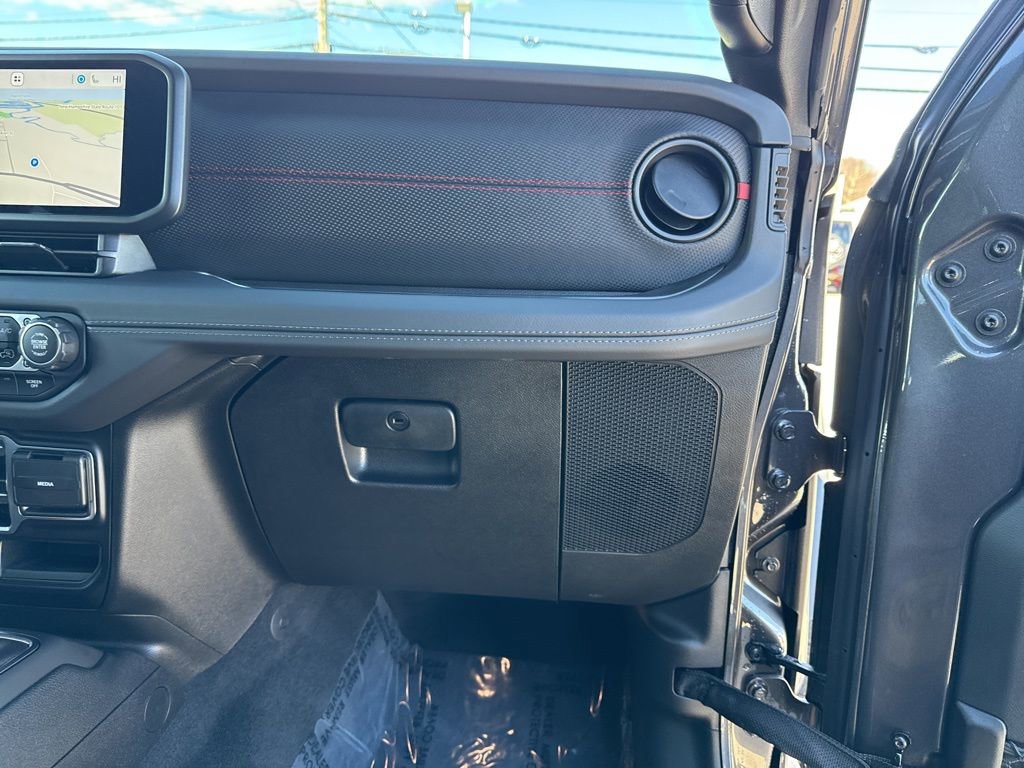 Certified 2025 Jeep Wrangler Unlimited Rubicon image 31