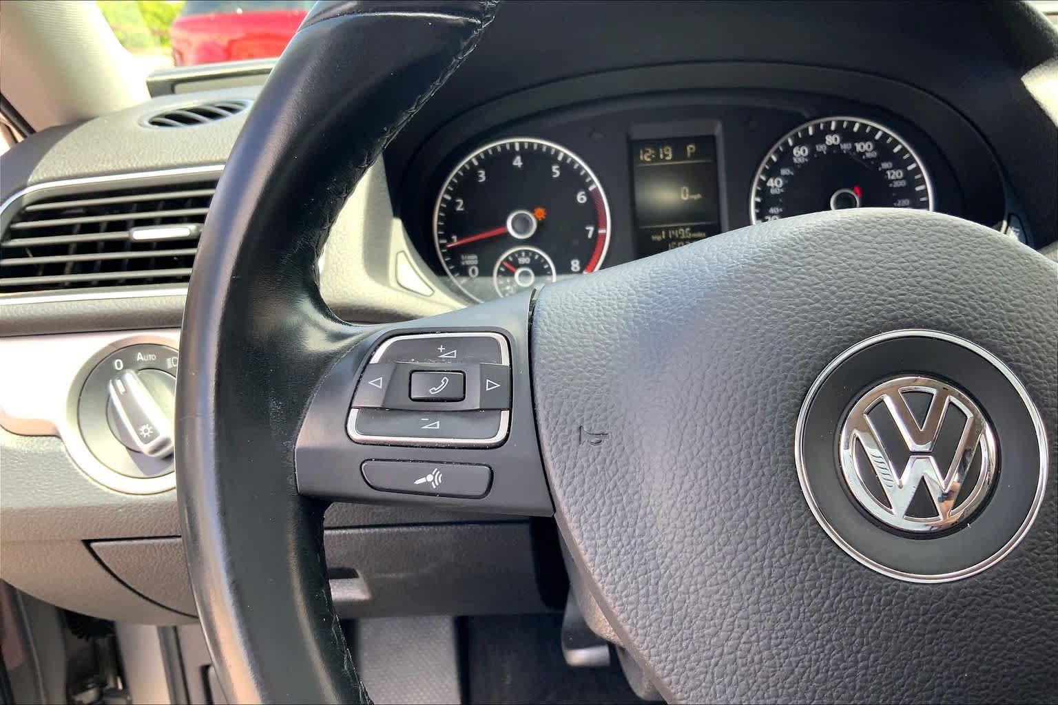 Used 2014 Volkswagen Passat 1.8T S FWD image 23