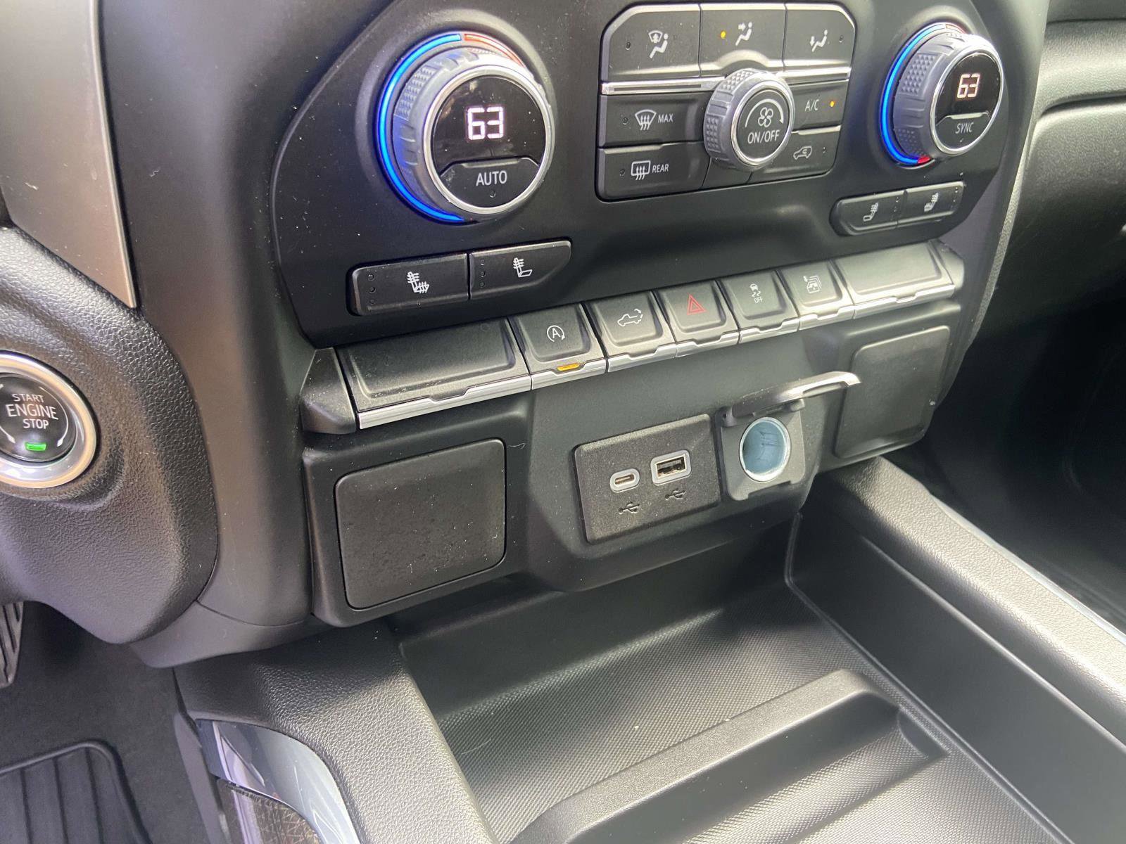 Used 2021 Chevrolet Silverado 1500 RST w/ Bed Protection Package image 12