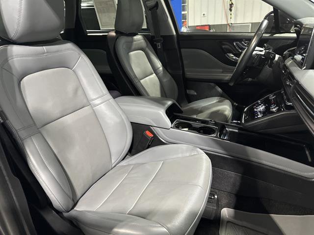 Used 2022 Lincoln Corsair Reserve w/ Sport Package image 18