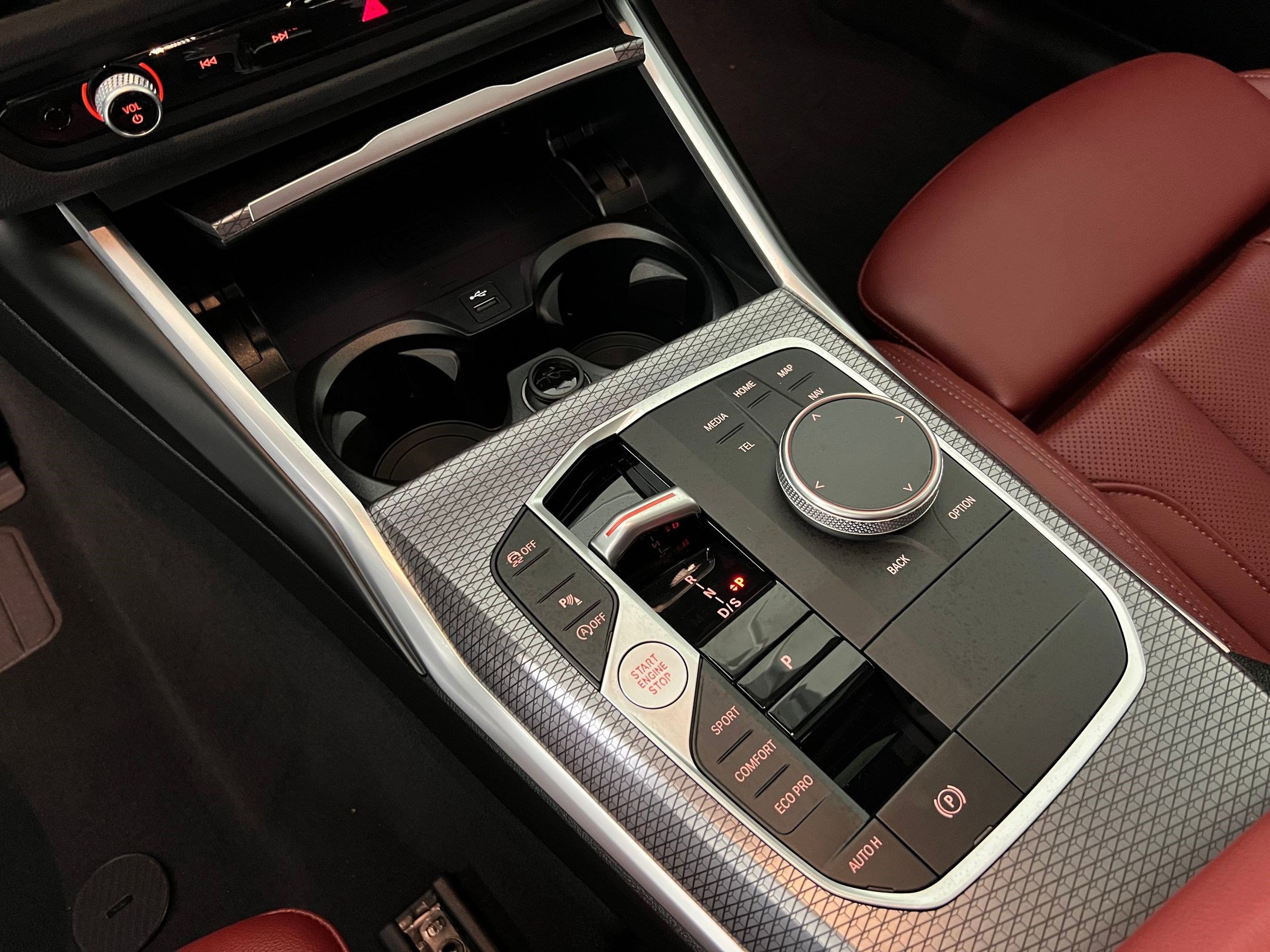 Used 2025 BMW 330i xDrive Sedan w/ Convenience Package AWD/4WD image 18