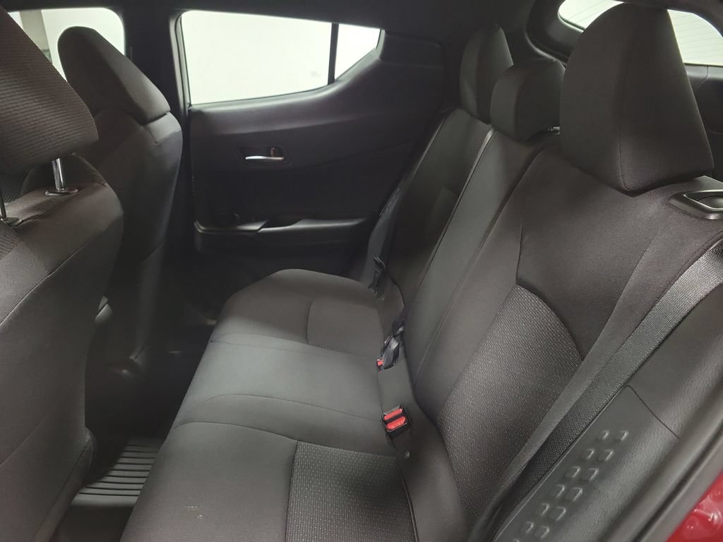 Used 2018 Toyota C-HR XLE FWD image 28