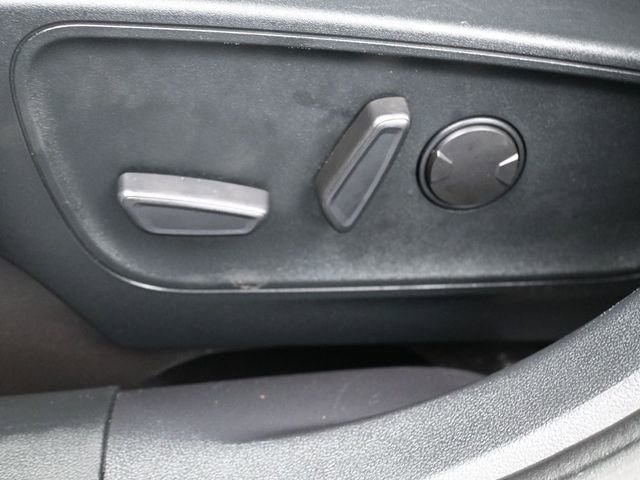 Used 2022 Ford Escape SEL image 12