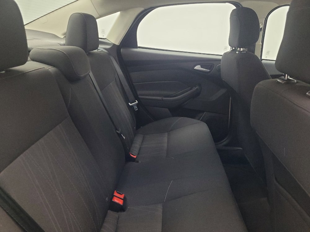 Used 2018 Ford Focus SEL FWD image 19