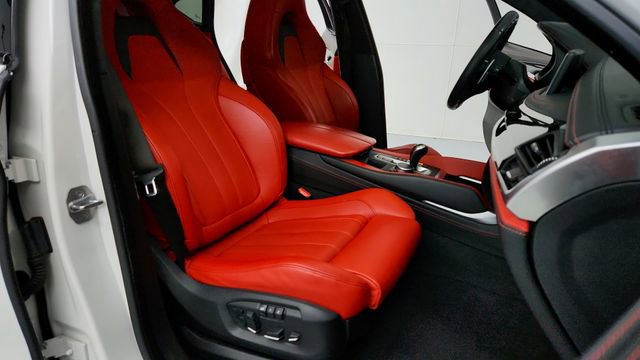 Used 2018 BMW X6 M w/ Executive Package image 16