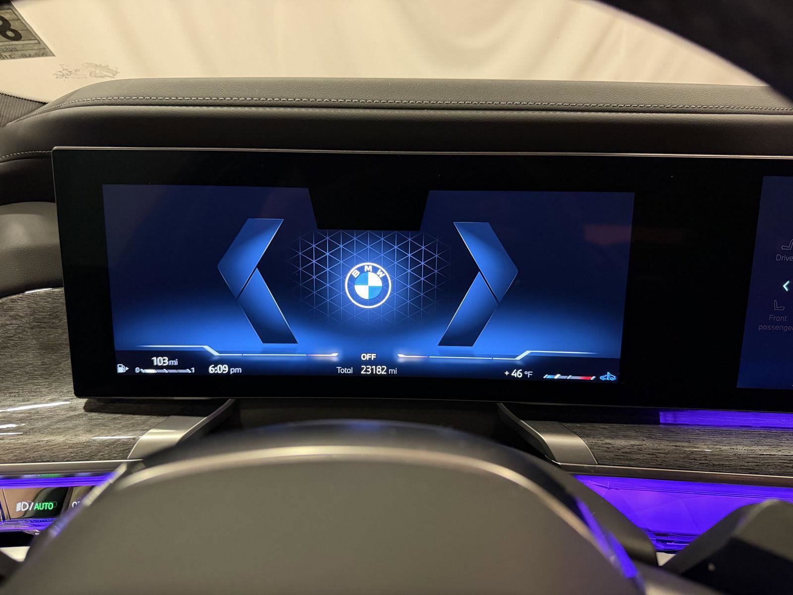 Used 2023 BMW 760i xDrive image 19