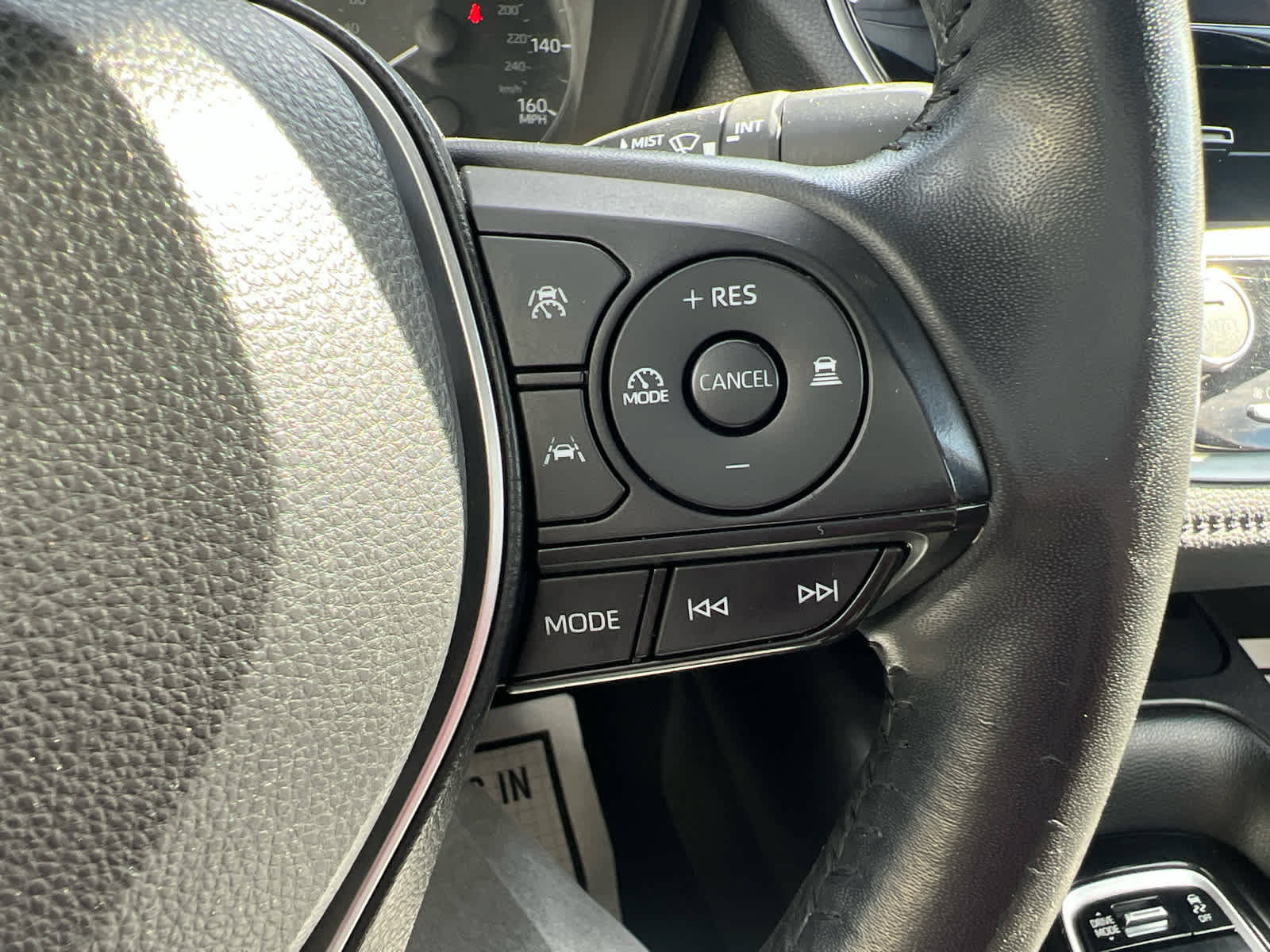 Certified 2024 Toyota Corolla SE w/ SE Premium Package FWD image 16