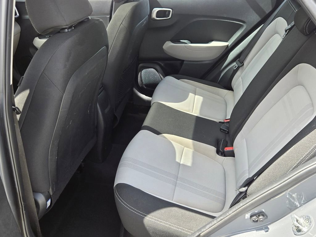 Used 2022 Hyundai Venue SEL w/ Cargo Package FWD image 11