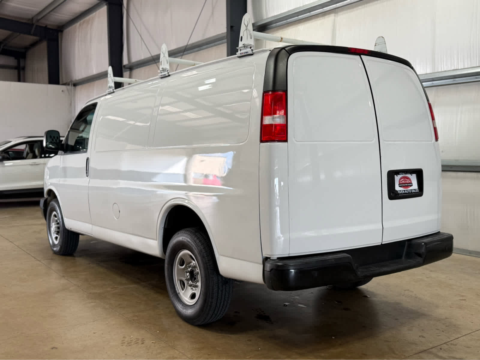 Used 2021 Chevrolet Express 2500 w/ Driver Convenience Package image 3