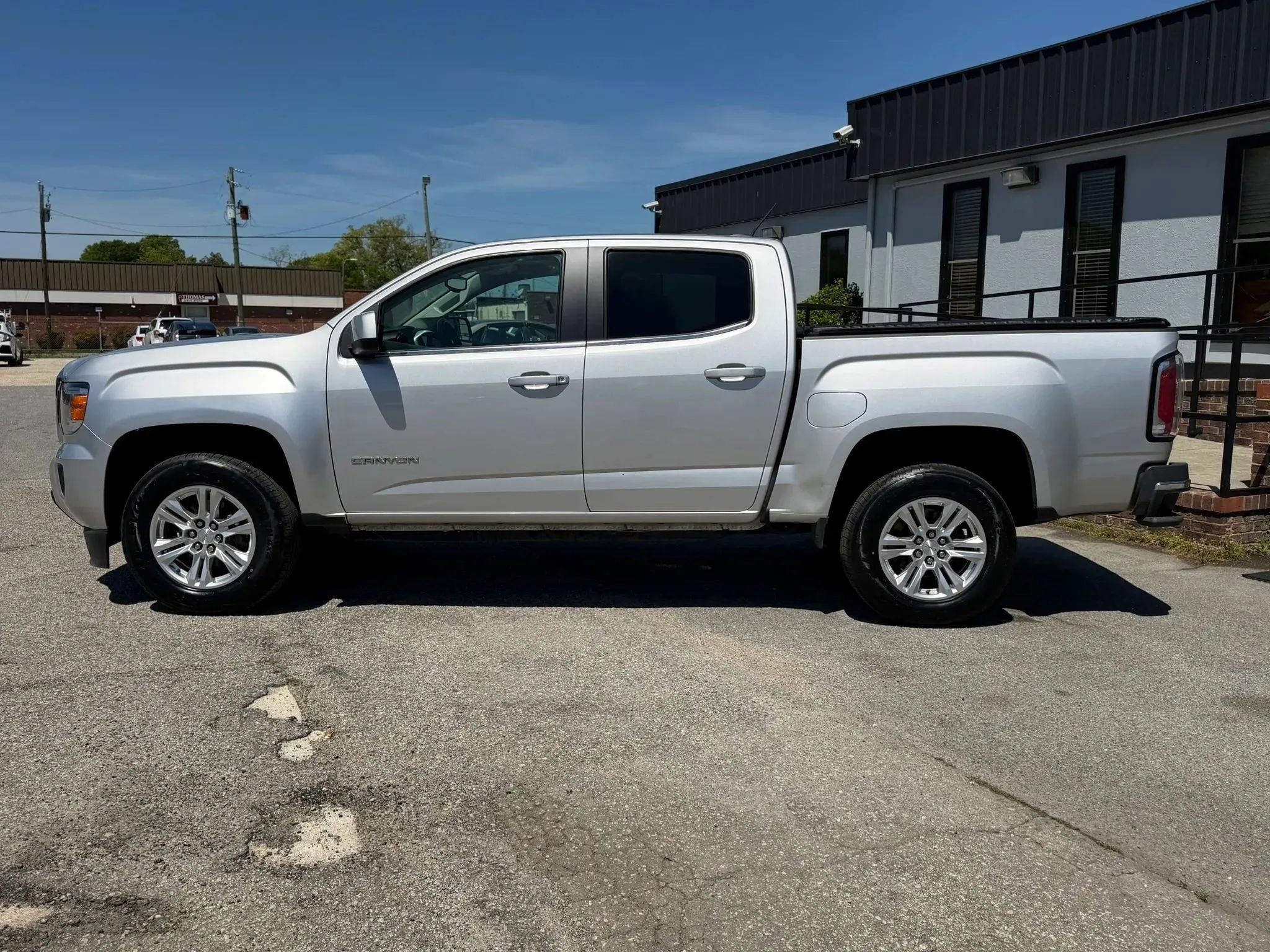 Used 2019 GMC Canyon SLE RWD image 10