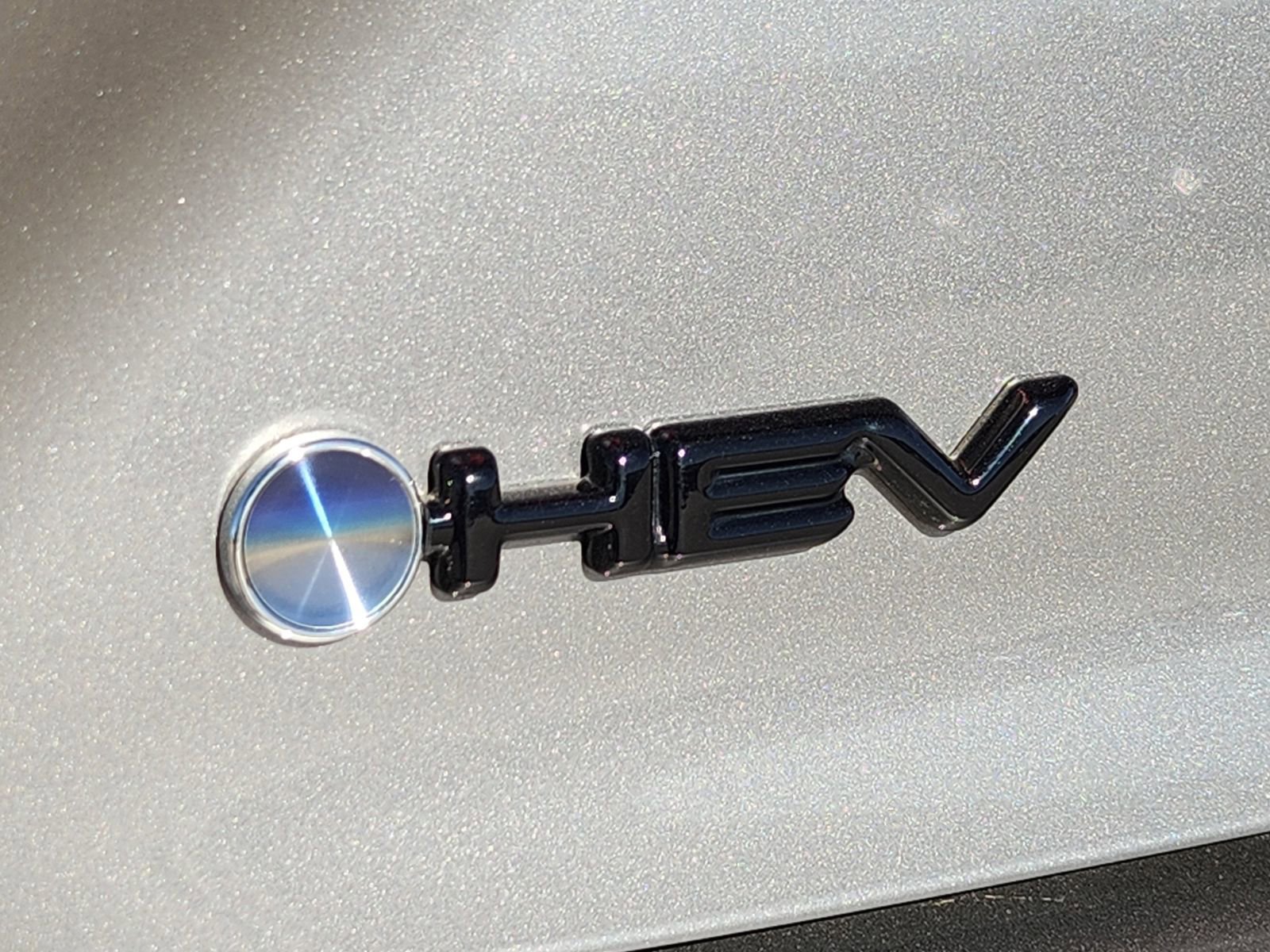 Used 2025 Toyota Camry SE w/ Multimedia Upgrade Package image 13