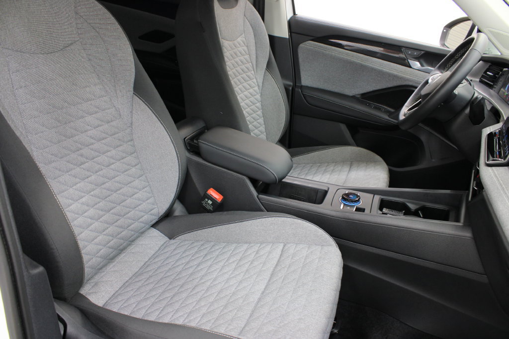 Used 2026 Volkswagen Tiguan S FWD image 21