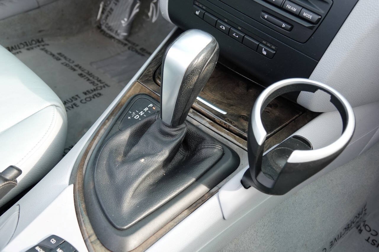 Used 2009 BMW 128i Convertible RWD image 78