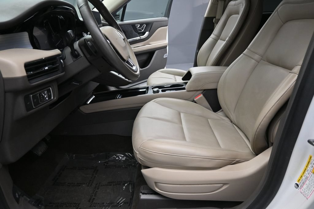 Used 2020 Lincoln Corsair AWD w/ Equipment Group 101A image 10