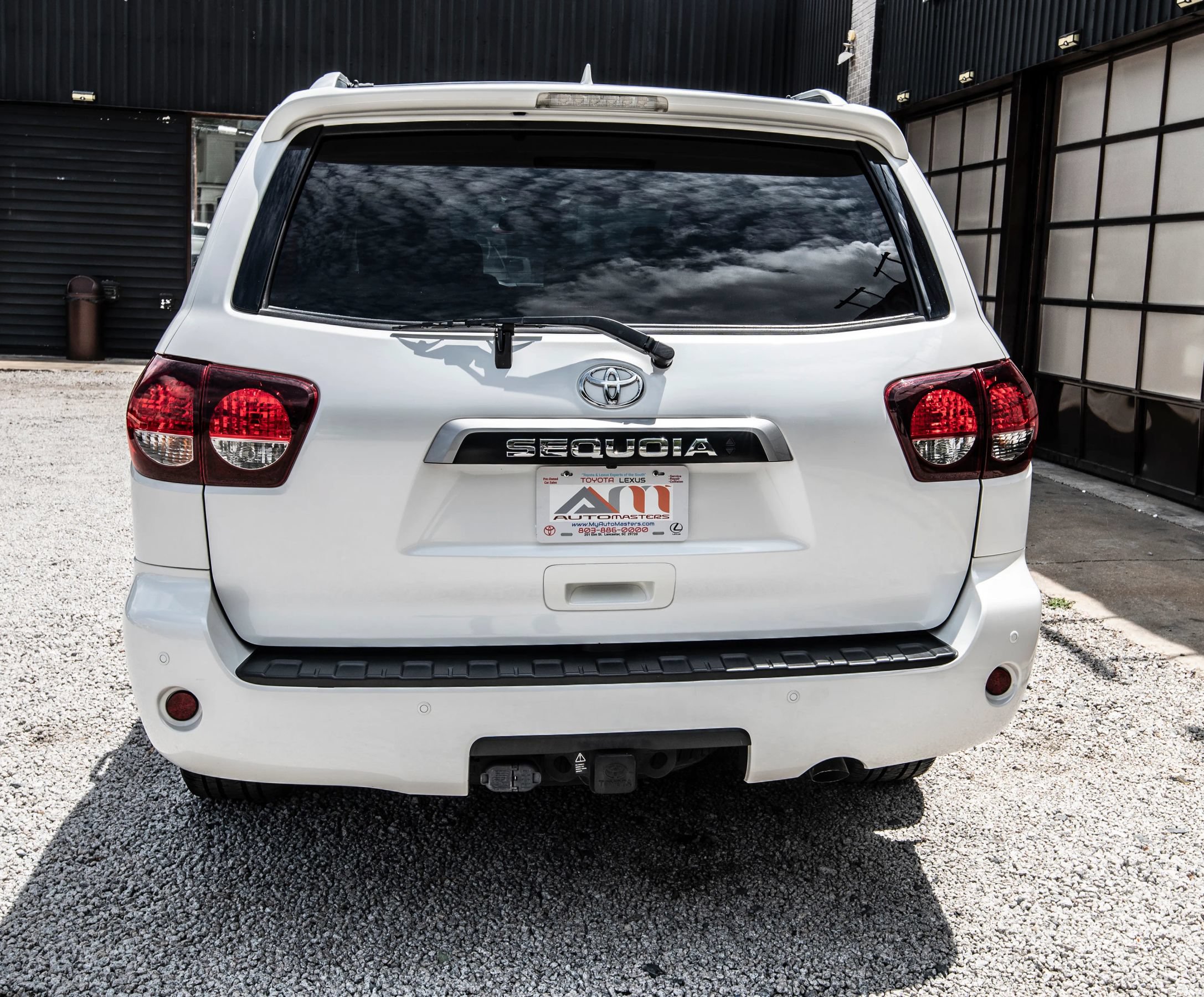 Used 2020 Toyota Sequoia Platinum RWD image 9