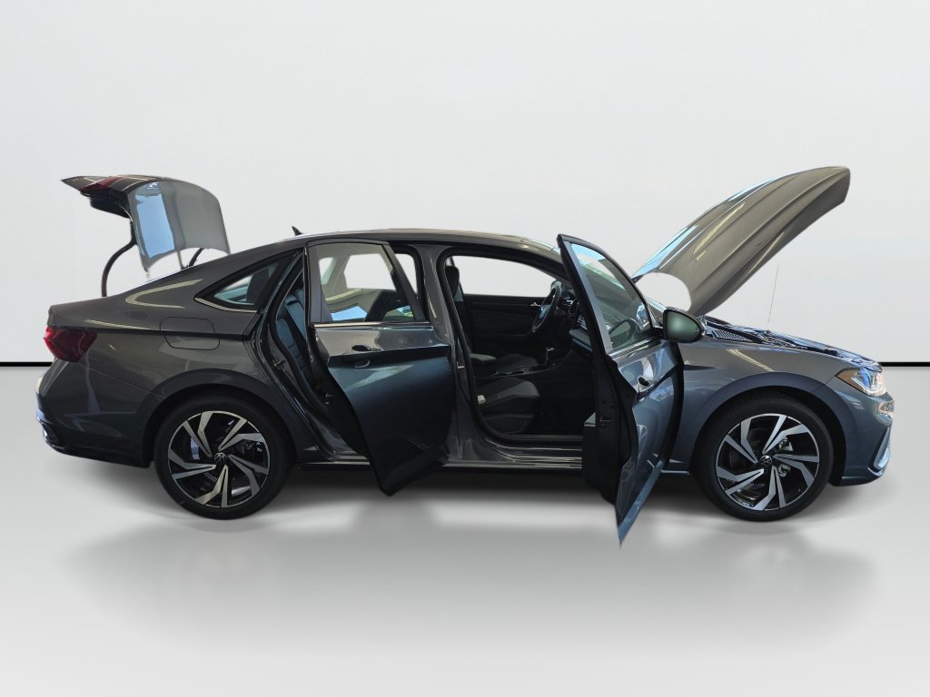 New 2026 Volkswagen Jetta SEL FWD image 9