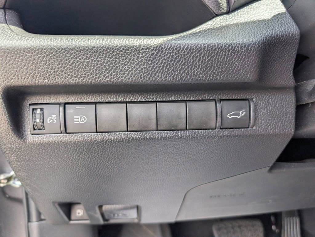 Used 2023 Toyota RAV4 XLE w/ Convenience Package image 22