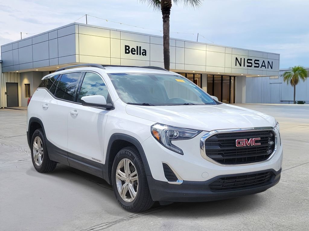 Used 2018 GMC Terrain SLE w/ Driver Convenience Package image 3