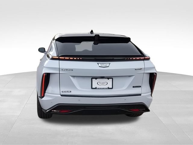 New 2026 Cadillac Lyriq V w/ Exterior Carbon Fiber Package AWD/4WD image 7