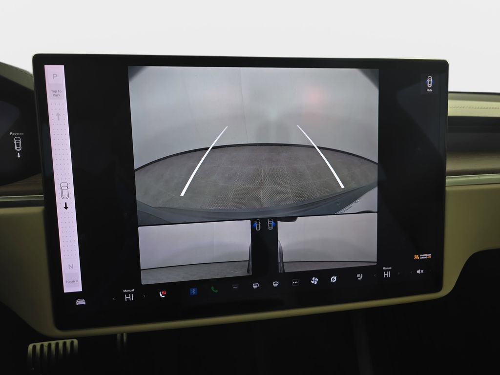 Used 2022 Tesla Model S AWD/4WD image 26